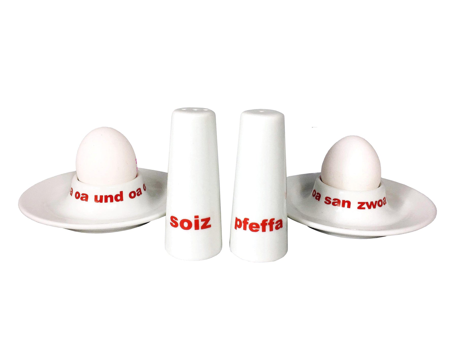 Set: Pfefferstreuer "Pfeffa", Salzstreuer "Soiz" und 2 x Eierbecher "Oa Oa und oa Oa san zwoa Oa" - Bild 1
